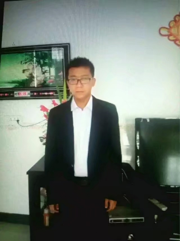 依然疼痛的第一张照片--漳浦相亲网
