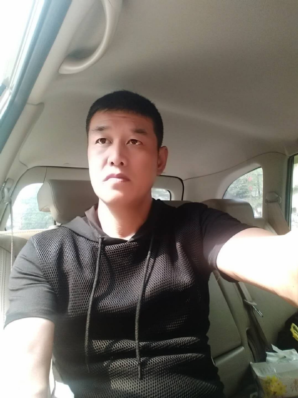 深爱的疯子的第一张照片--漳浦相亲网