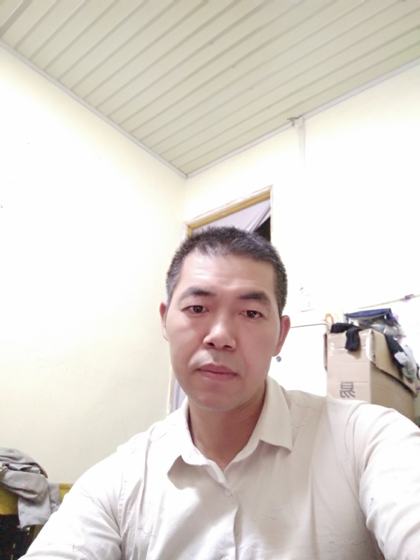 为伊消得人憔悴的第一张照片--漳浦相亲网