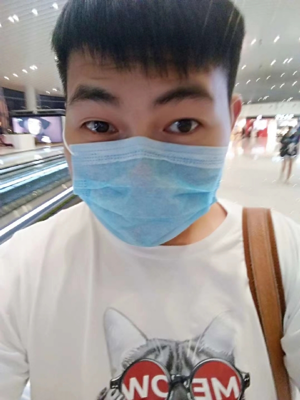 咔咔一顿的第一张照片--漳浦相亲网