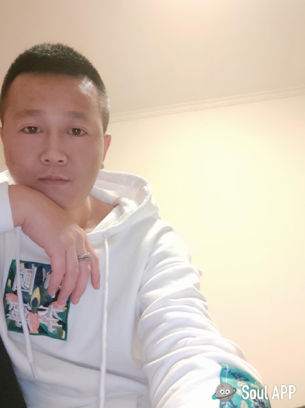 Away的第一张照片--漳浦相亲网