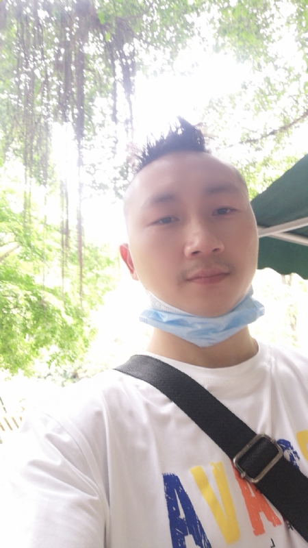 守望幸福的第一张照片--漳浦相亲网