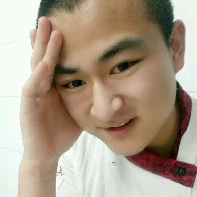 人潮拥挤的第一张照片--漳浦相亲网