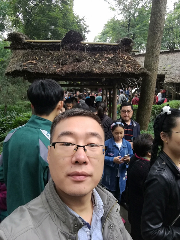 撑起一片天的第一张照片--漳浦相亲网