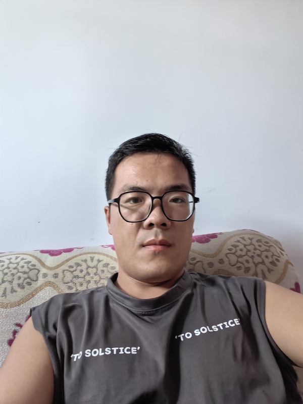 卫TF的第三张照片--漳浦相亲网